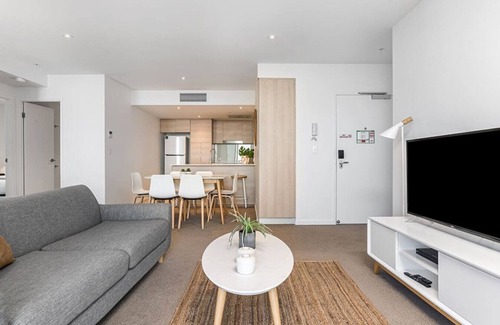 Broadbeach Copropriété | Modern 2BR Broadbeach - Ocean & Hinterland Views