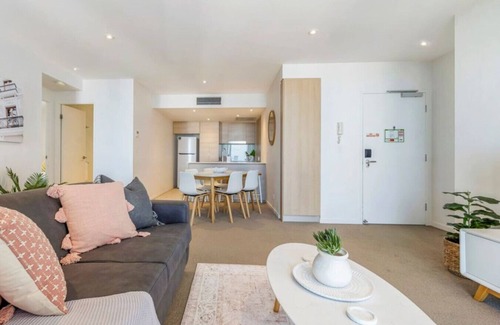 Broadbeach Copropriété | Modern 2BR Broadbeach - Ocean & Hinterland Views