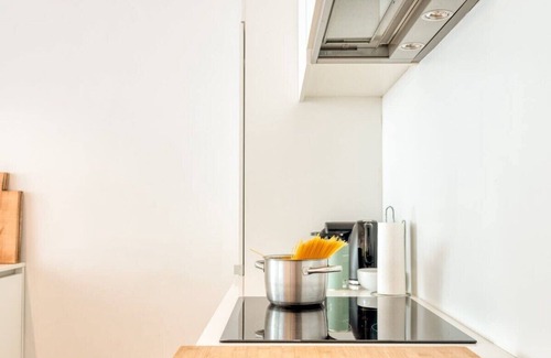 Muinkparkwijk Appartement | Modern 2BR Gem in Ghent's Heart