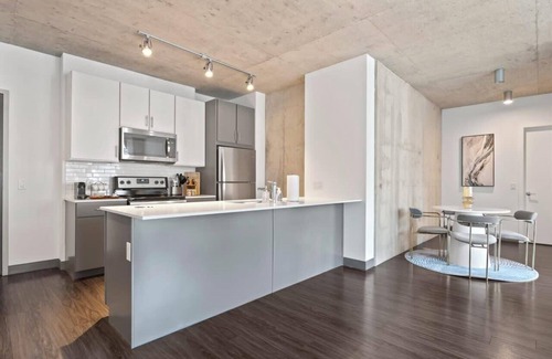 Downtown Chicago Appartement | Modern 2BR in The Loop + Panoramic City Views