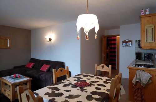 Le Grand-Bornand Appartement | Charmant T2 + coin montagne, idéal familles, proche pistes et commerces - Garage, balcon, 6 pers.