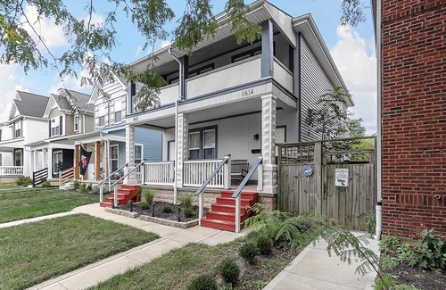 Franklin Park Maison | Modern❤️2BR near DT, 8 min walk to Franklin Park/Conservatory/Trolley District
