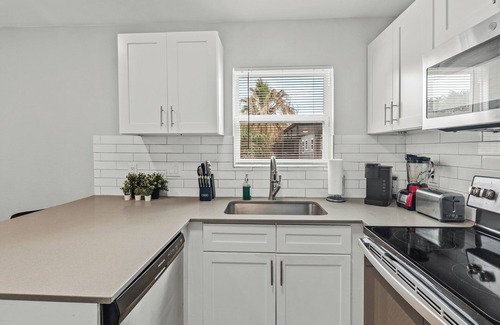 Hyde Park Appartement | Modern 2BR Near UT | Hyde Park | Evonify 7378