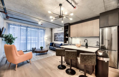 Cite Multimedia Appartement | Brand NEW Old Montreal 2 BD Modern Suite Hotel B4