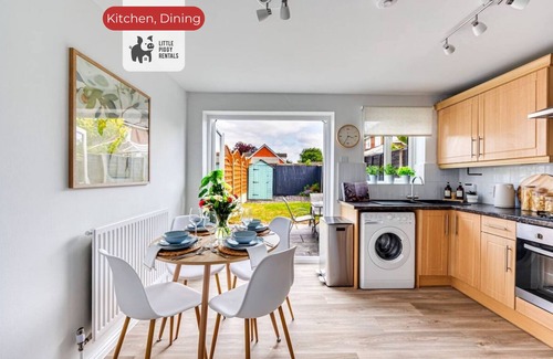 Marston Moretaine Appartement | Modern 2BR w/Parking EV Charger