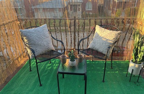 St. Louis Appartement | Modern Duplex Near Arenas, Hospitals, Universities & Major Attractions