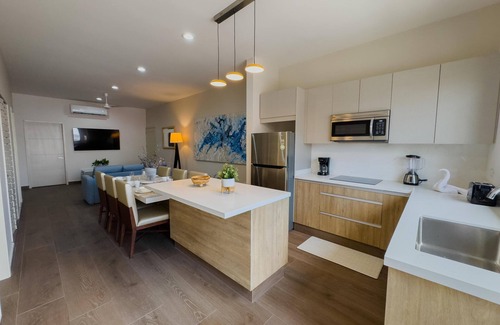 Lomas de Mazatlan Copropriété | Modern 3 bdrm Condo in Golden Zone