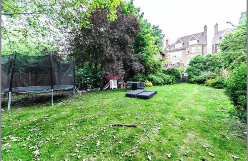 Frognal and Fitzjohns Appartement | Modern 3 bed Appartment in leafy hampstead