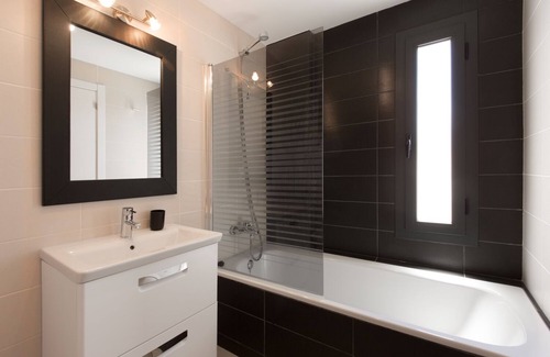 Cap Martinet Appartement | modern 3 bedrms apt close to talamanca beach & ibiza old town!