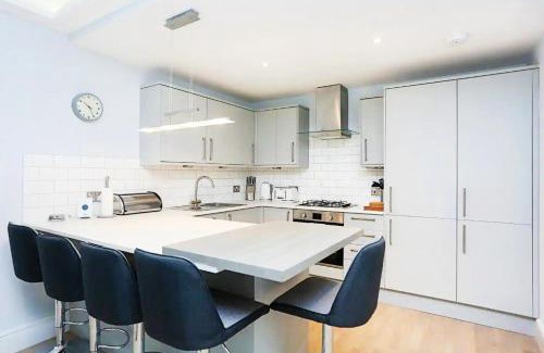 West End Appartement | Modern 3 Bedroom Apartment, West End