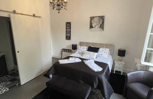 Excideuil Appartement | Modern 3 bedroom cottage