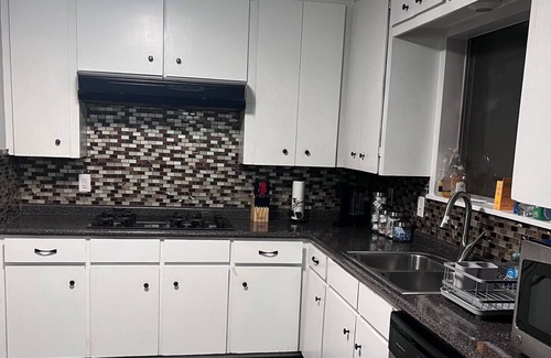 Shreveport Maison | Modern 3-bedroom house in charming Shreveport with AC