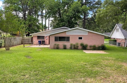 Shreveport Maison | Modern 3-bedroom house in charming Shreveport with AC