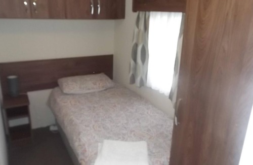 Offenham Cabine | Modern 3 bedroom lodge at Avonvale Holiday Lodges