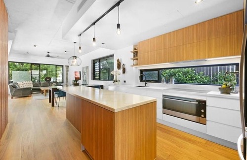 Cheltenham Maison | Modern 3 Bedrooms Villa