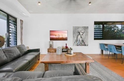 Cheltenham Maison | Modern 3 Bedrooms Villa