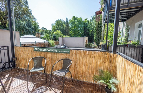 Gohlis-Mitte Appartement | Modern 3-Room Apartment with Balcony | Kitchen, WiFi, Bathroom