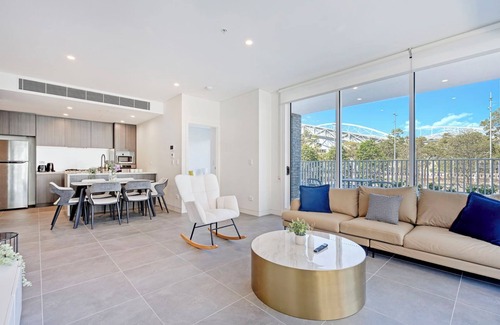 Sydney Olympic Park Appartement | Modern 3B2B apt with stadium view@Olympic park