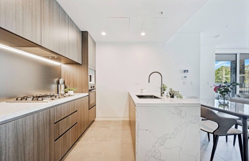 Sydney Olympic Park Appartement | Modern 3B2B apt with stadium view@Olympic park