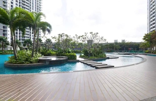 Kuala Lumpur Appartement | Modern 3BR Apt Near Desa Park/Mont Kiara, Parking