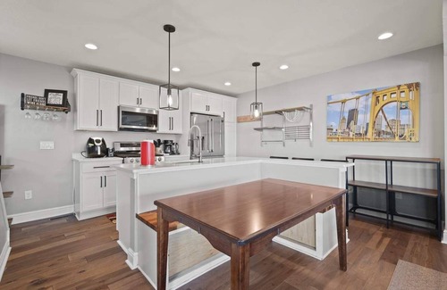 Mount Washington Maison | Modern 3BR with Breathtaking Skyline Views