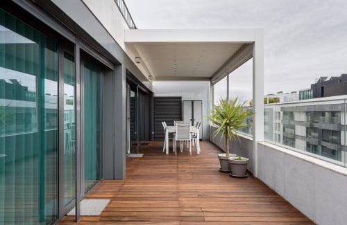 Sao Domingos de Benfica Appartement | Modern 3BR with Terrace in Benfica by Host For Us