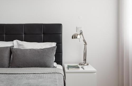 Sao Domingos de Benfica Appartement | Modern 3BR with Terrace in Benfica by Host For Us
