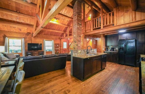 Afton Appartement | Modern 4 bd Log Cabin in Afton on 151 Brew/Wine Trail/Hike/Ski