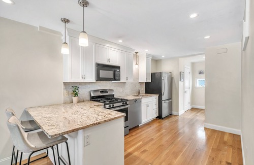 Allston Maison | Spacieux 4BDR / 3BA Townhome w / Parking gratuit