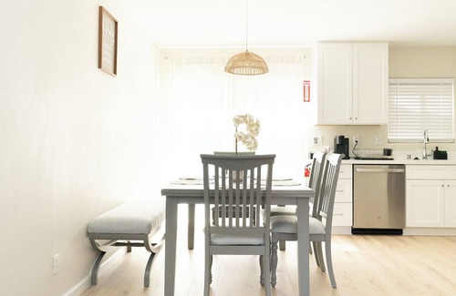 Henderson Maison | Modern 4-Bedroom Getaway – Close to Las Vegas Strip, LV Airport, & Lake Mead