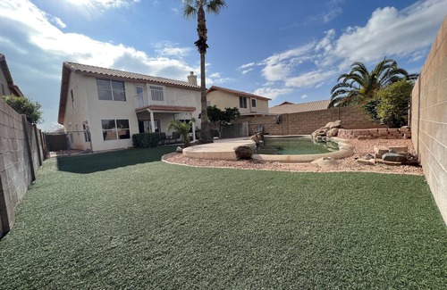 Avondale Maison | Modern 4 Bedroom Home with Pool