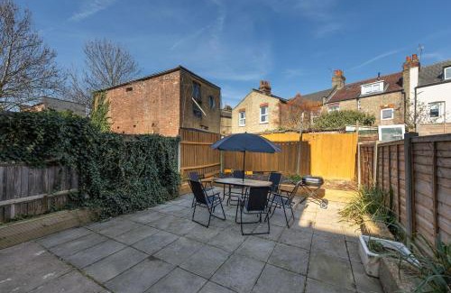 Haringey Appartement | Modern 4 Bedroom House In Woodgreen