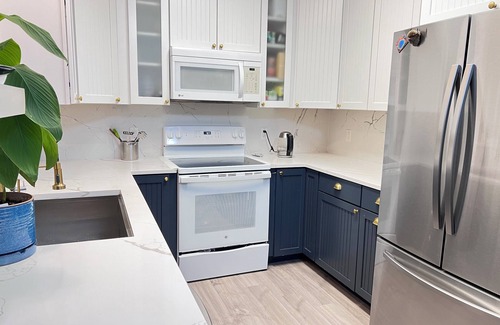 Aurora Highlands Maison | Modern 4-bedroom house . Near Aurora Medical - Perfect for Travel Nurses!