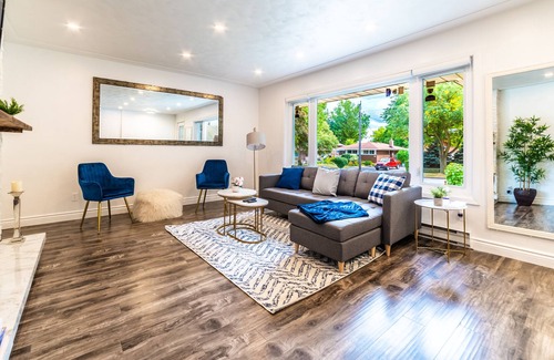 Kitchener Maison | Modern 4 bedroom in a Quite Neighborhood* NETFLIX* *WIFI*