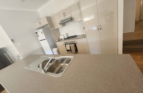 Fletcher Maison | Modern 4 bedrooma house in Fletcher