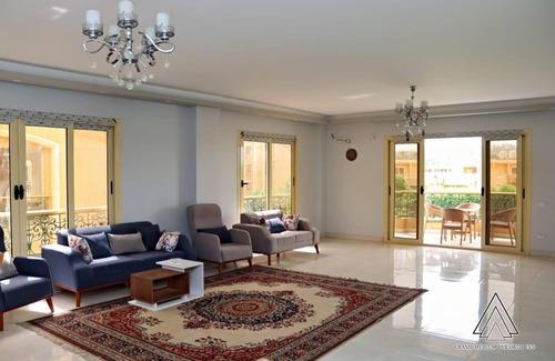 Kirdasah Appartement | Modern 4 Rooms Stay - Close to Grand Egyptian Museum & Pyramids