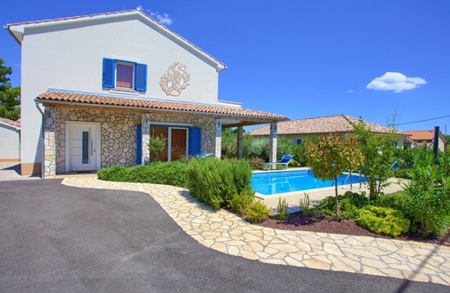Milohnici Villa | 4 * villa avec piscine privée - moderne et bien équipé