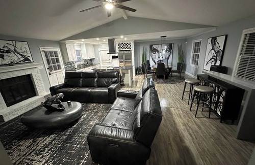 Lawrenceville Maison | Modern-4bedroom Getaway