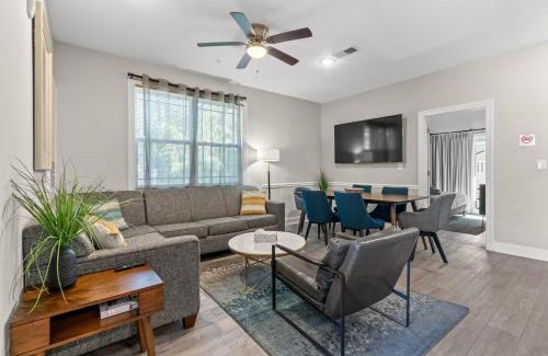 Myrtle Beach Appartement | Modern 4BR Central Near Beach And Pier King Beds D