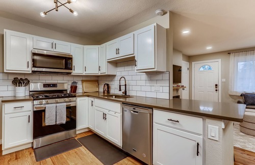 Twin Lakes Maison | Modern 4BR house near Denver & Boulder