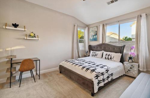 Palmdale Maison | Modern 4BR Oasis, Fireplace, Patio & Spacious Family Room