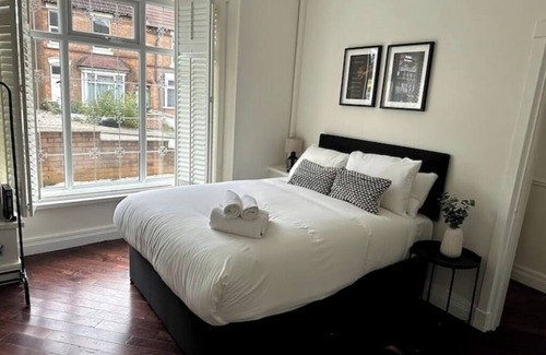 Erdington Maison | Modern 5 bedroom | Close to M6 | Fast Wi-Fi