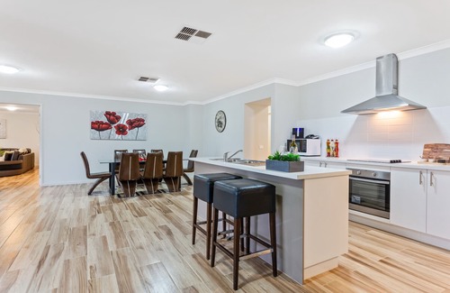 Bulla Maison | Bulla Lodge by Melb Airport - Offre spéciale printemps "4 nuits pour le prix de 3" **