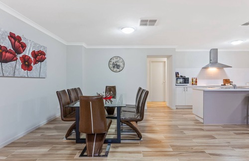 Bulla Maison | Bulla Lodge by Melb Airport - Offre spéciale printemps "4 nuits pour le prix de 3" **