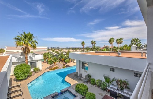 Spring Valley Villa | VILLA MODERNE 7000pc, terrain de basket / tennis privé