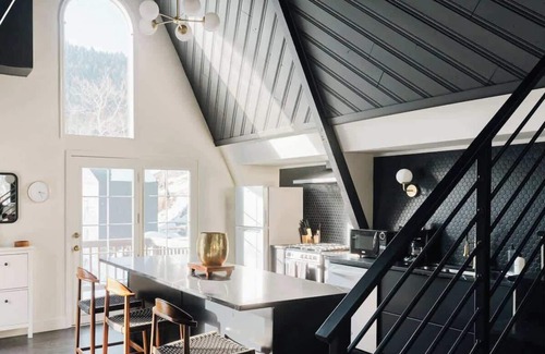 Evergreen Maison | Modern A-Frame | Mountain Views | Evergreen