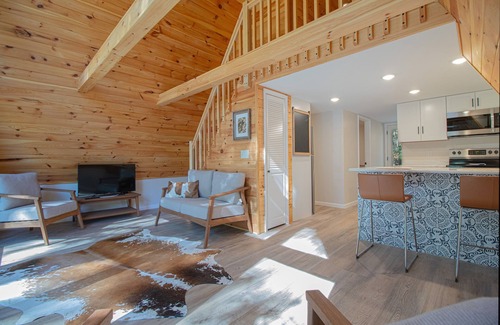 Galway Cabine | Serene A-Frame Escape Near Galway Lake