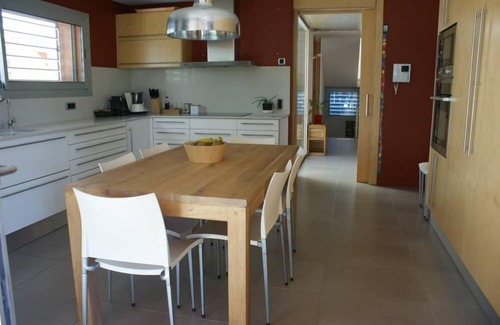 Viladecavalls Maison | Grande maison avec jardin et piscinne privés