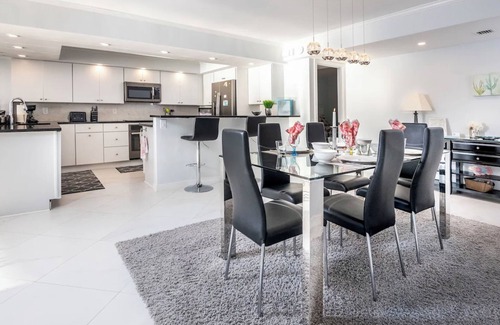 Key Colony Beach Copropriété | Modern and Bright Remodeled Oceanfront 2bedroom Condo