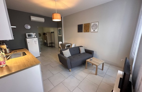 Contrexeville Appartement | Meublé moderne et confortable à Contrexéville dans un écrin de verdure